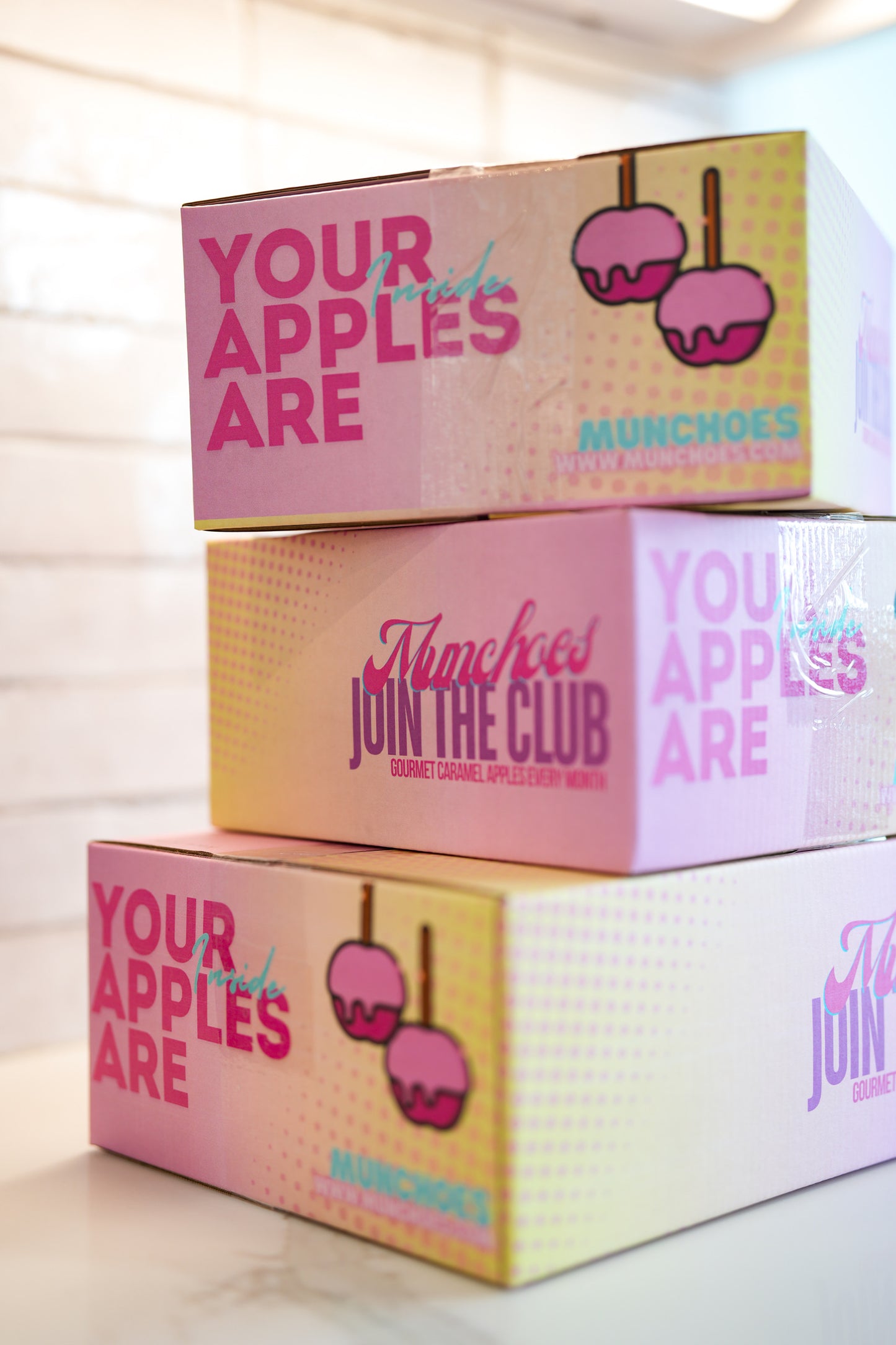 Create a Box of 4 Munchoes Apples