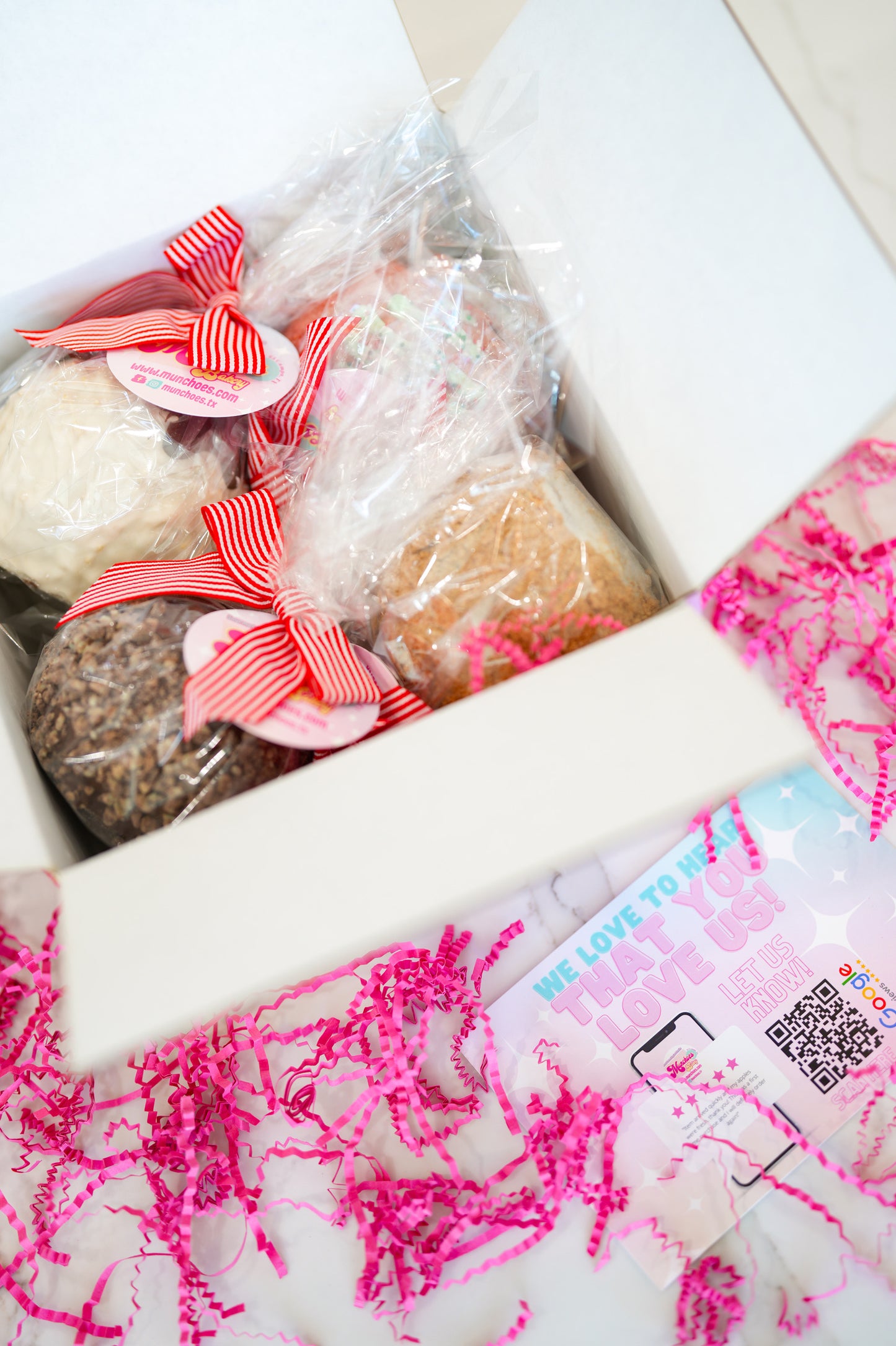 Create a Box of 4 Munchoes Apples