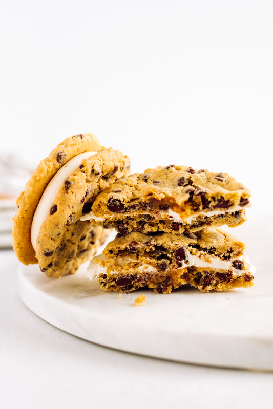 Salted Caramel MUNCH-O Cookie Sandwich image 0