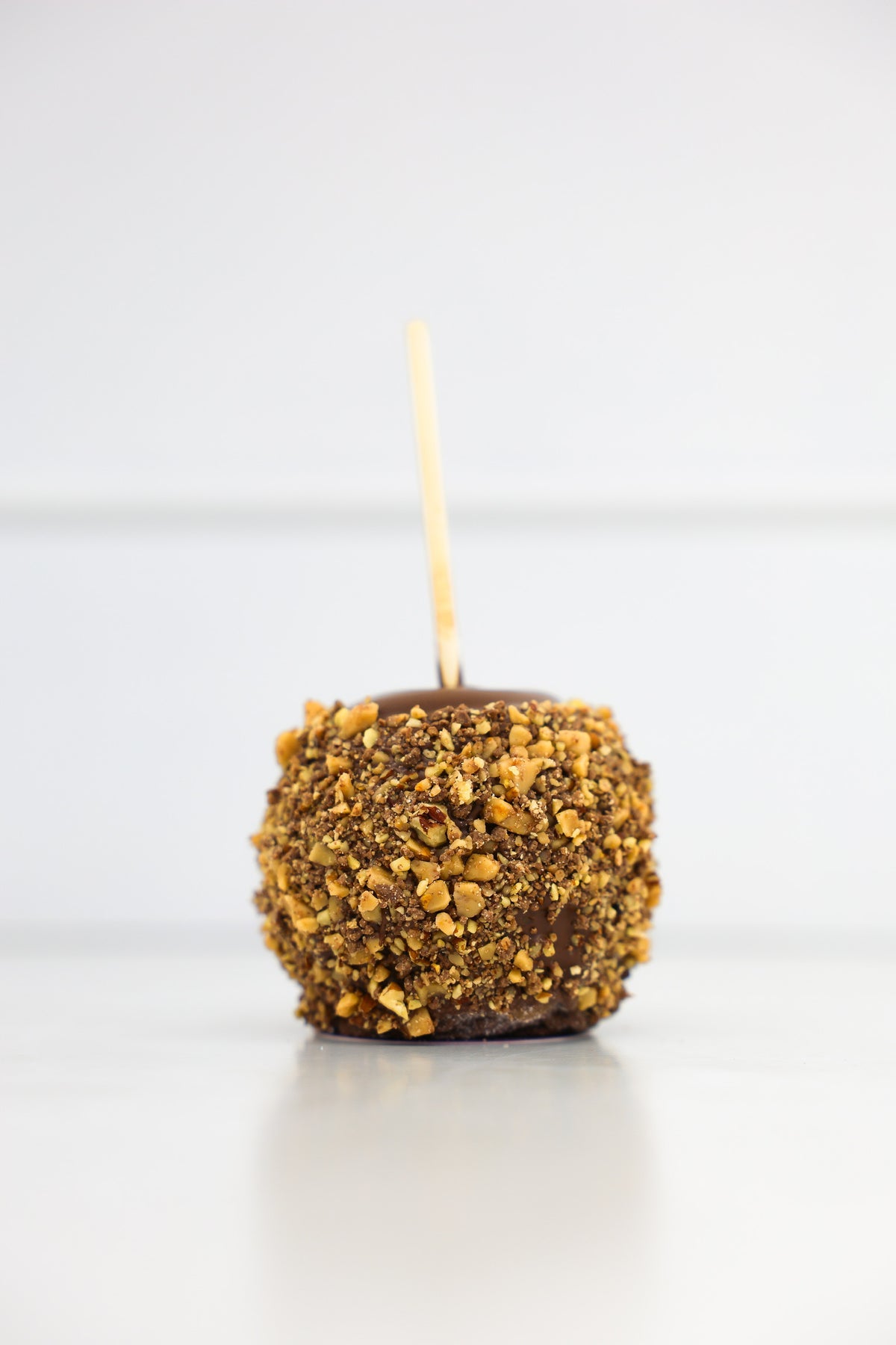 Chocolate Turtle Caramel Apple | Pecans & Chocolate Gourmet