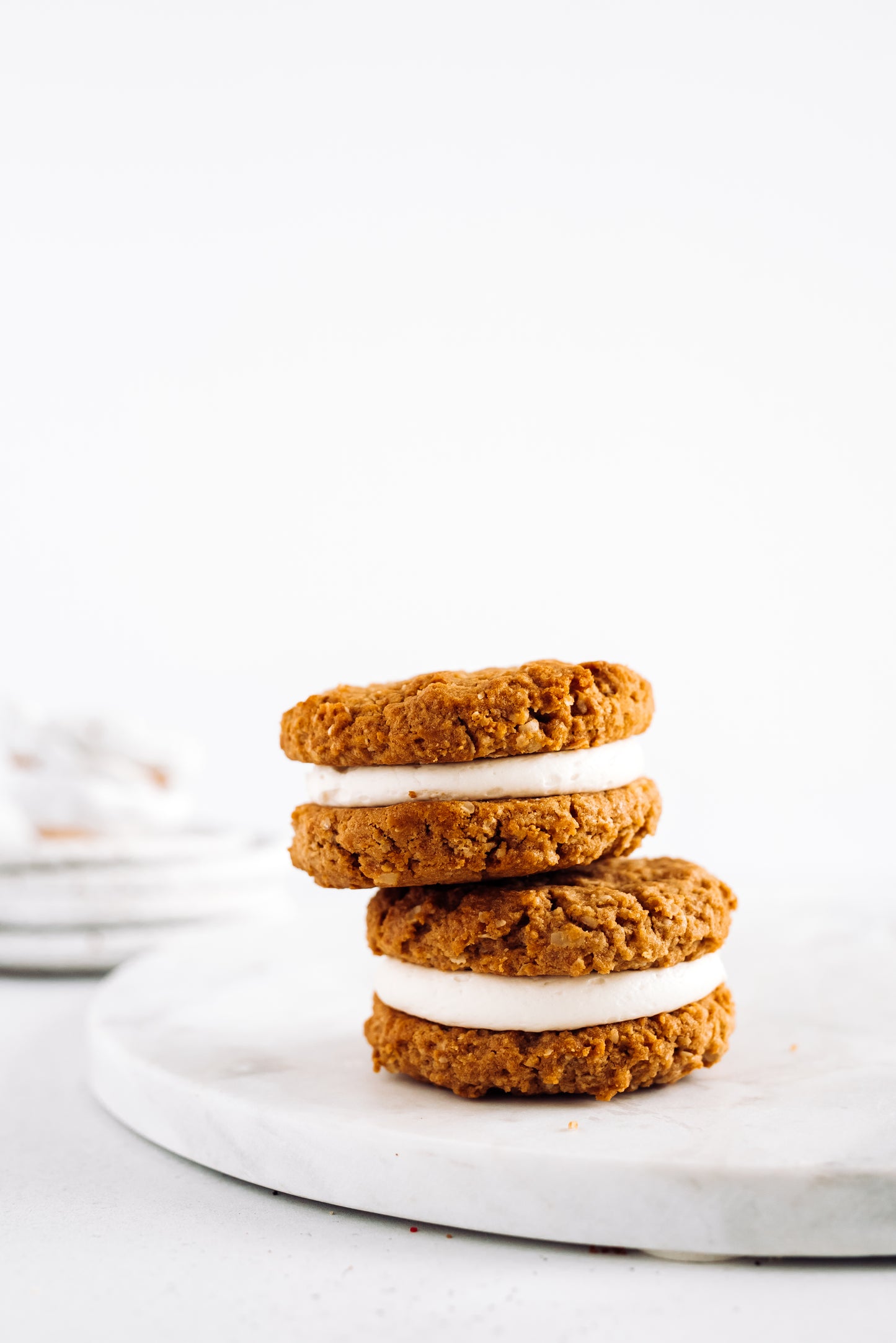 Peanut Butter Oatmeal MUNCH-O Cookie Sandwich image 4